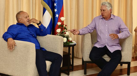 Dialogó Presidente cubano con Diosdado Cabello. Foto: Presidencia Cuba.