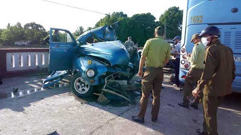 Sancti Spíritus: Dos fallecidos y tres lesionados en accidente de tránsito 