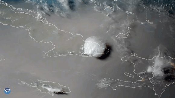 En junio del año pasado, una nube de polvo inusualmente densa afectó el Caribe.