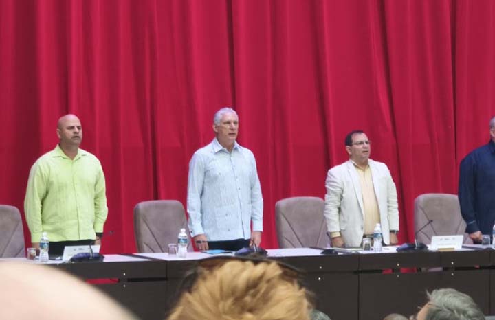 Díaz-Canel asiste a Encuentro Internacional de Solidaridad con Cuba en saludo al Primero de Mayo
