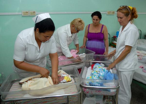  Atención materno infantil en la provincia de Santiago de Cuba.