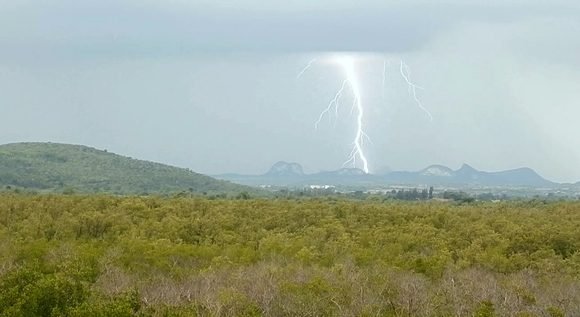 Rayo captado desde Gibara, Holguín.