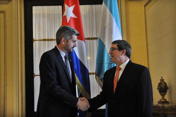  Bruno Rodríguez Parrilla, recibió hoy al jefe de Gabinete de Ministros de Argentina, Marcos Peña