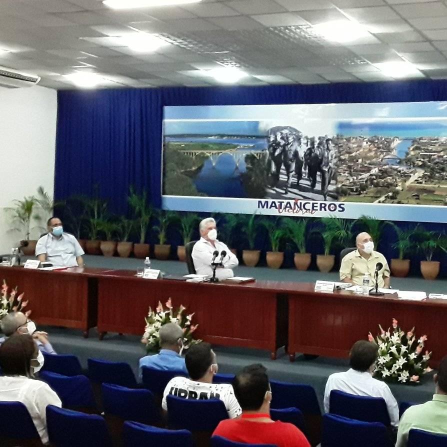 Díaz-Canel en Matanzas evalúa directrices del 8vo Congreso del Partido 