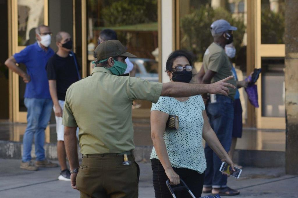Habilitan locales en La Habana donde solicitar tarjetas de uso temporal