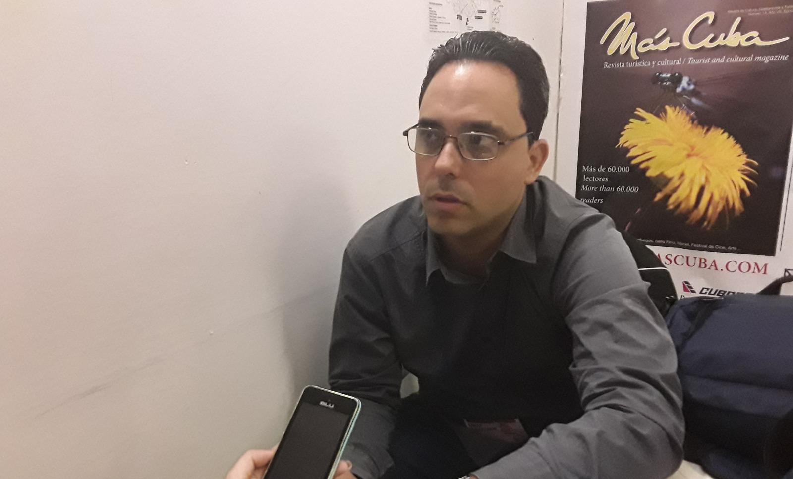 Conversando con Josué Perez, Director de la Editorial Cubaliteraria. Foto: Alejandro Gavilanes/ Cubadebate.