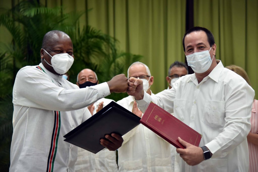 Cuba y Kenia suscriben importantes convenios de colaboración médica