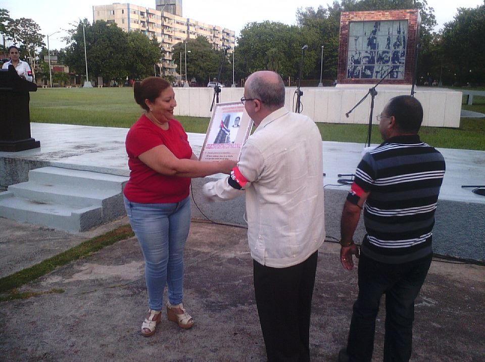 La Fiscalía General de la República rindió homenaje a los asaltantes al cuartel Moncada