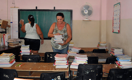 Escuelas cubanas se alistan para el nuevo curso académico