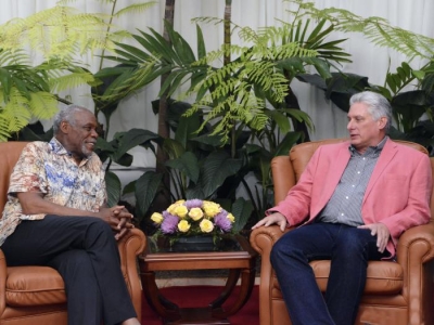 Danny Glover es un gran amigo de Cuba, afirma Díaz-Canel 