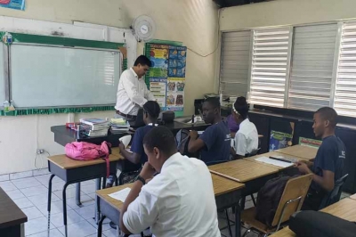 Comienza curso escolar en Bahamas con apoyo de docentes cubanos 