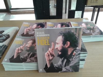 Presentan el libro Ni calles ni monumentos. El legado de Fidel 