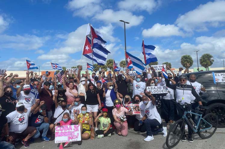 Caravanas de activistas en contra del bloqueo en Canadá y Estados Unidos Caravanas de activistas en contra del bloqueo en Canadá y Estados Unidos