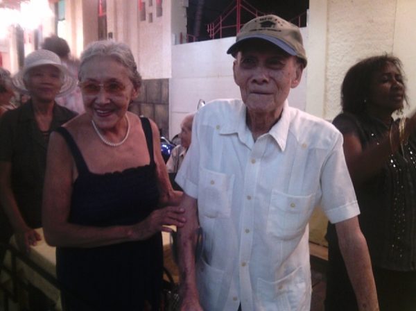 Actuales pobladores del Barrio Chino, descendientes de los fundadores del lugar, participaron en la ceremonia de reinauguración. Foto: Cáliz Moré Leal/Radio COCO.