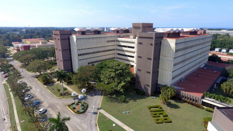 Toma Aérea del CIGB. Foto: Pedro Pérez Rivera
