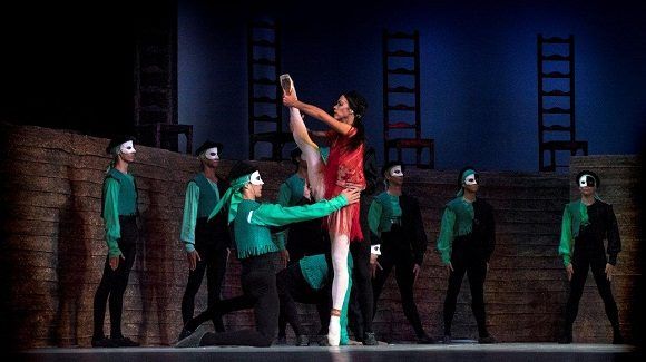 El ballet Carmen interpretado por Anette Delgado. Foto: Alfredo Cantanello.