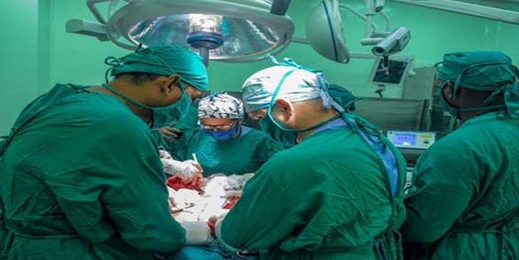 Realizan novedosa intervención quirúrgica en oriente de Cuba en medio de pandemia