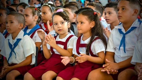 Denuncia Ministerio de Educación de Cuba daños provocados por el bloqueo en el sector