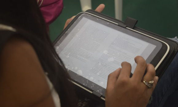 Cuba Digital fue uno de los proyectos de mayor popularidad en la 27 Feria Internacional del Libro de La Habana. Imagen de archivo.