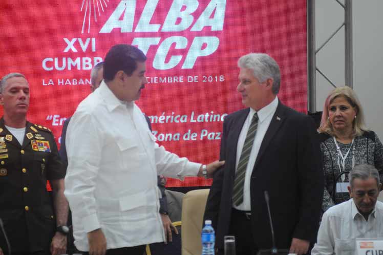 Nicolás Maduro y Miguel Díaz Canel en la XVI cumbre ALBA-TCP