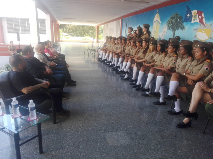En la Escuela Militar Camilo Cienfuegos los candidatos a diputados resaltaron el valor del centro como cantera de oficiales de las Fuerzas Armadas Revolucionarias. /Foto: del autor