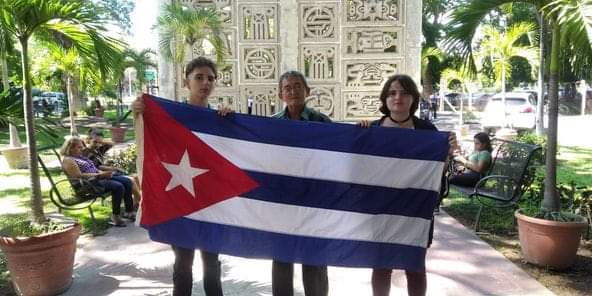 Estudiantes cubanos