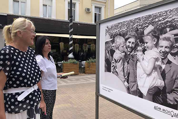 Inauguraron en Crimea exposiciones dedicadas a Fidel Castro