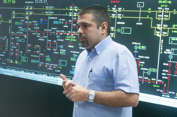 Director técnico de la Unión Eléctrica de Cuba, Lázaro Guerra