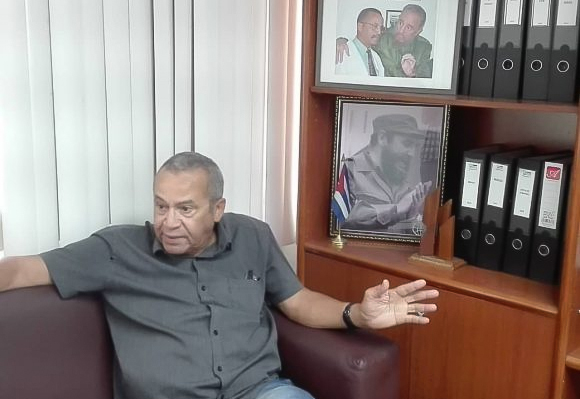 Luis Herrera: “Cuba cuenta con una plataforma tecnológica sólida para producir vacunas. No es algo que Cuba tenga que demostrar, está demostrado”. Foto: Cortesía CIGB.