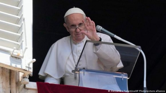 Papa Francisco rezo del Angelus 2021. Foto: AP
