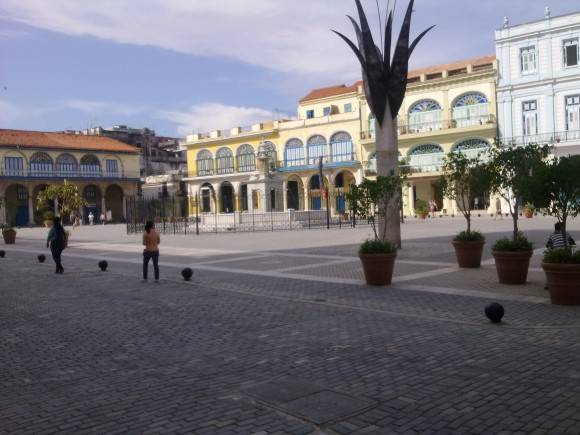 Plaza Vieja en el Centro Histórico de La habana