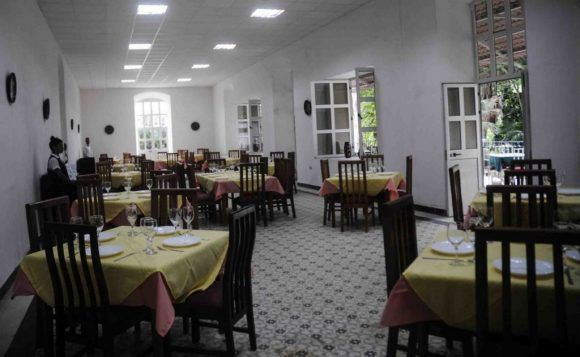 Restaurante del Centro de Recreación “Rio Cristal”