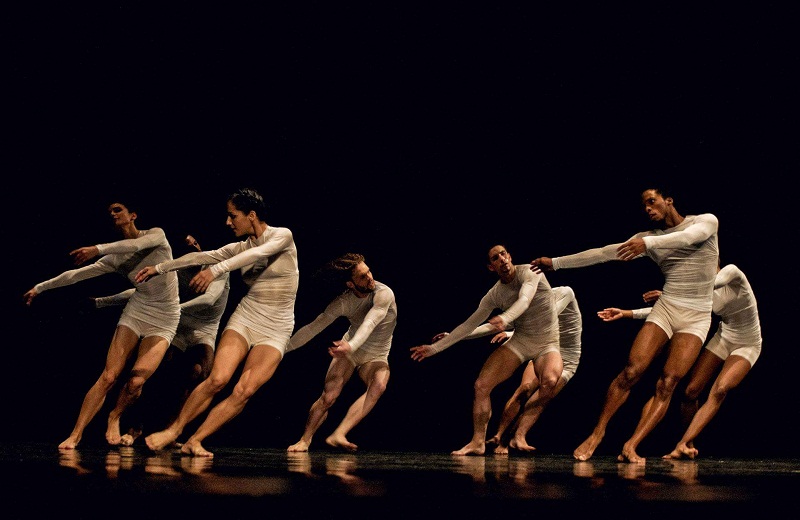 Bailarines de Acosta Danza. Foto: Yuris Nórido