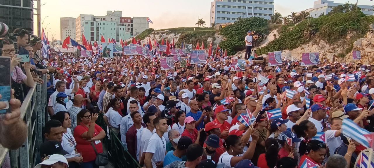 Acto central por el Primero de Mayo en La Habana. Foto: Cubadebate.