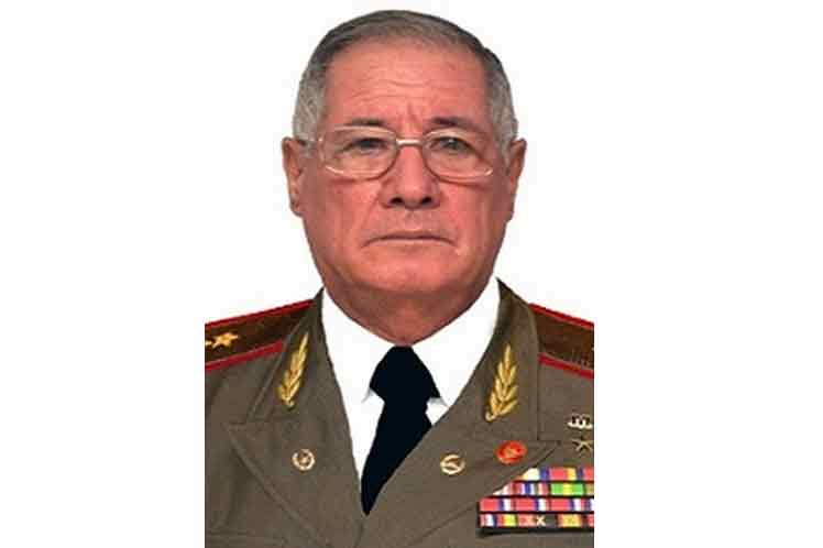 nuevo ministro de la Fuerzas Armadas Revolucionarias al general de Cuerpo de Ejército, Álvaro López Miera