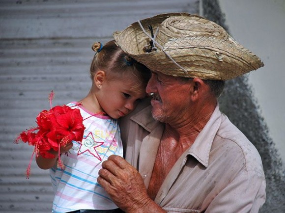 En Cuba hay dos millones 252 mil 664 personas con edad superior a los 60 años y representan un nada desdeñable 20.1% de la población actual de la Isla. Foto: Archivo.
