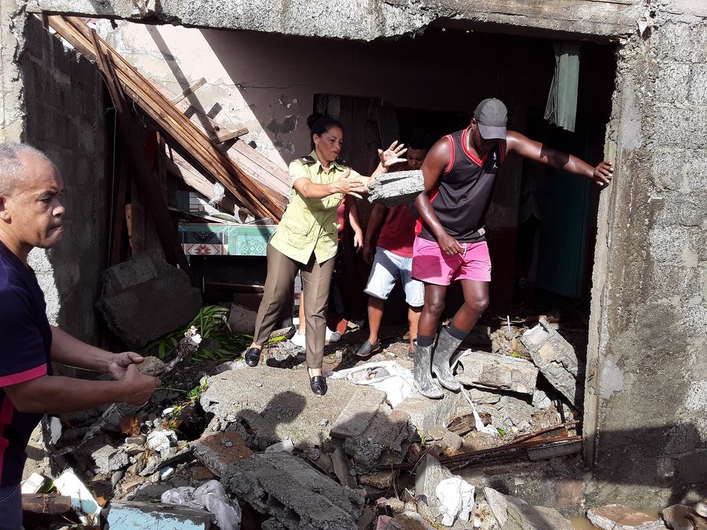 Huracán Isaías deja afectaciones por penetraciones del mar en Baracoa