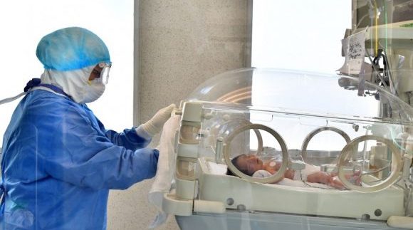 Nace la primera bebé con anticuerpos contra la COVID-19