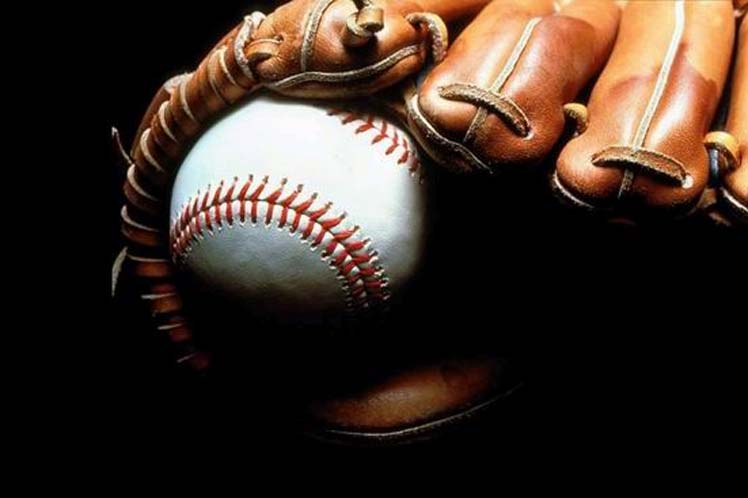 Guante y pelota de béisbol Guante y pelota de béisbol