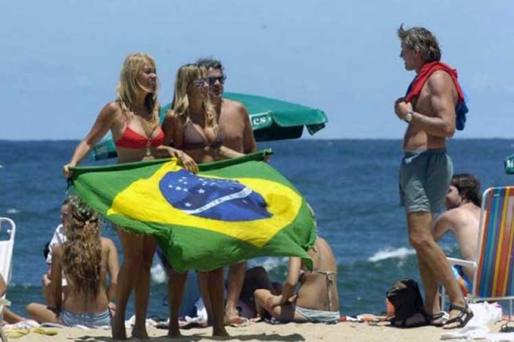 Turistas brasileños