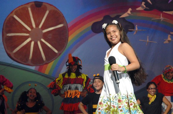 Festival de Creación de la Canción Infantil Cantándole al Sol