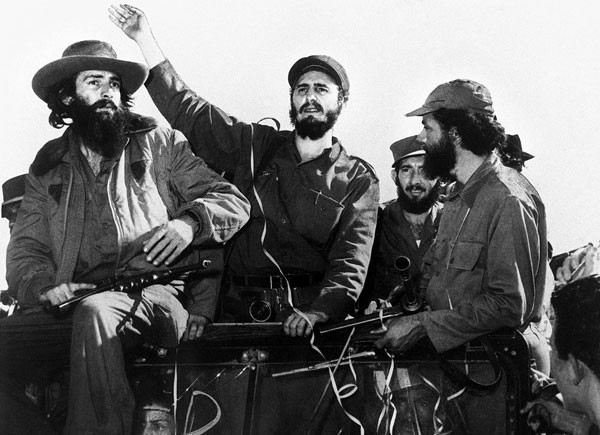 Entrada de Fidel con los rebeldes a La Habana.