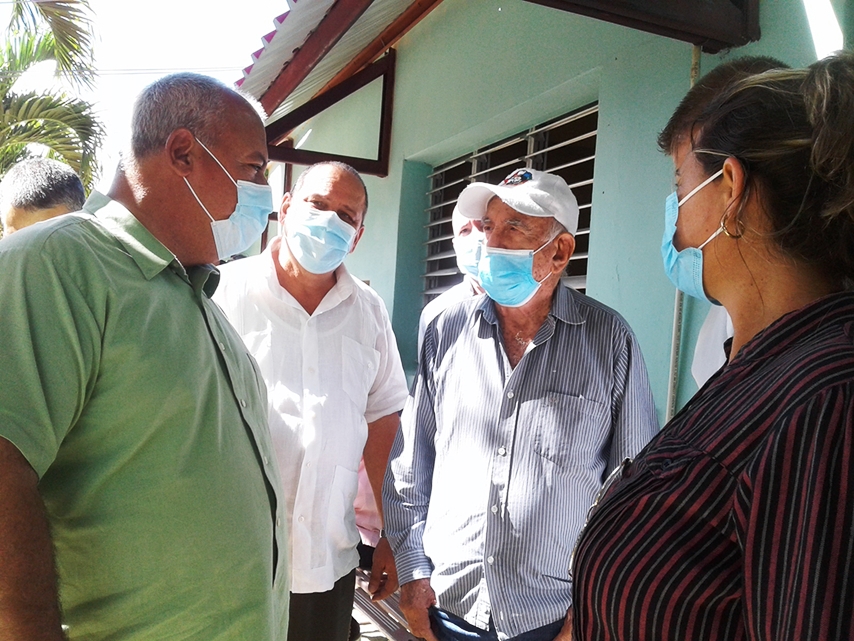 Inaugura Machado Ventura novedoso Centro de Salud de Montaña en Crucesitas