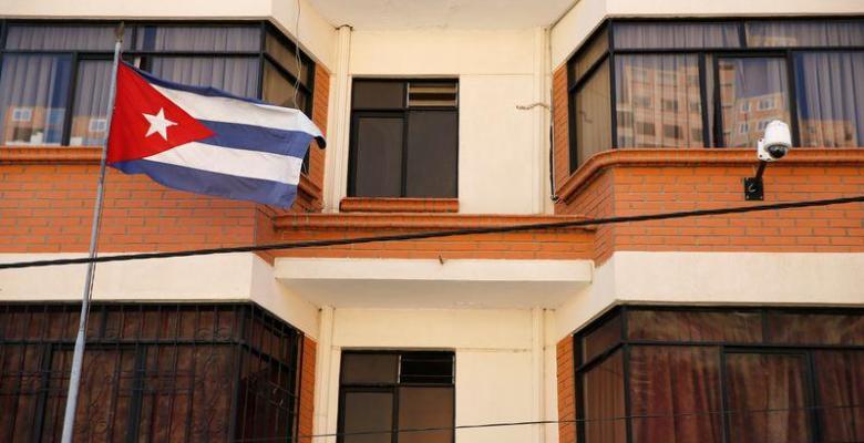 Cuba reclama a Bolivia propiedad de una clínica pero da luz verde a su uso durante pandemia