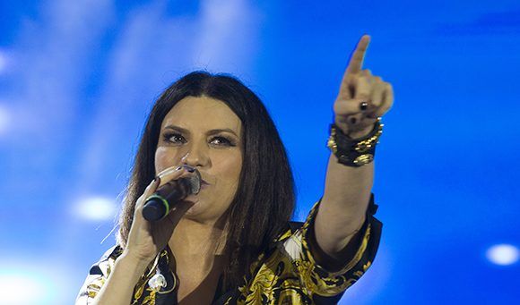  Laura Pausini