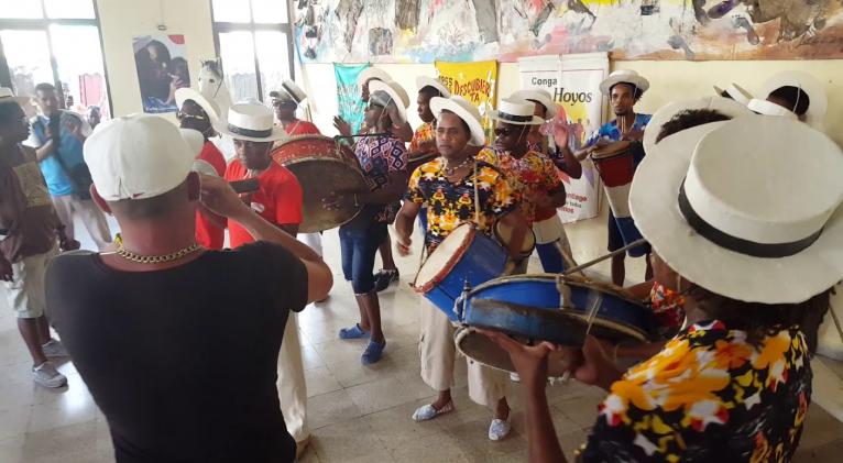 La conga de Cuba, Los Hoyos, tiene su disco