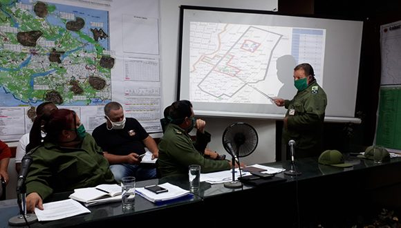 Reunión del Consejo de Defensa Provincial en Camagüey. Foto: Daicar Saladrigas González/Adelante.