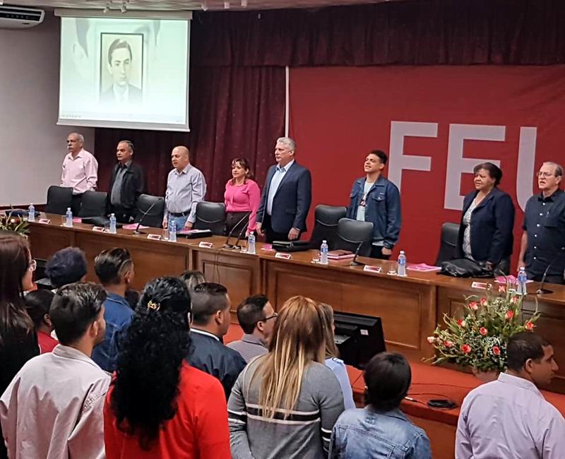 Asiste Díaz-Canel a Consejo Nacional de la FEU 