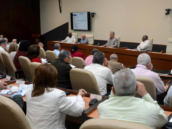 Díaz-Canel en el Consejo de Ministros
