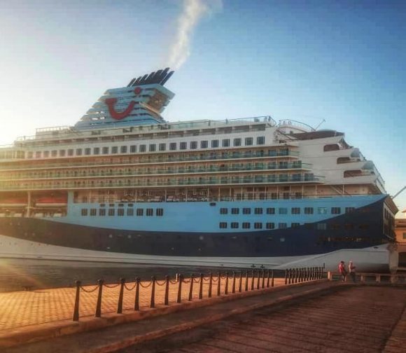 El crucero Marella Explorer 2 forma parte de la flota de TUI Group, compañía líder en viajes de turismo. Foto: Transtur Cuba/ Facebook